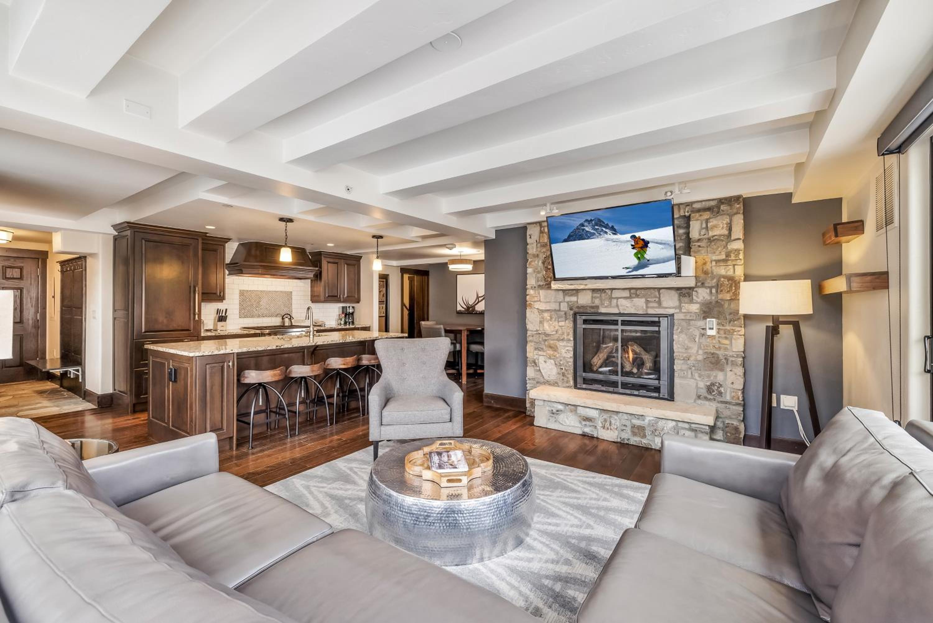 Spacious Luxury Unit at Lionshead Village in Vail - Property Image 17