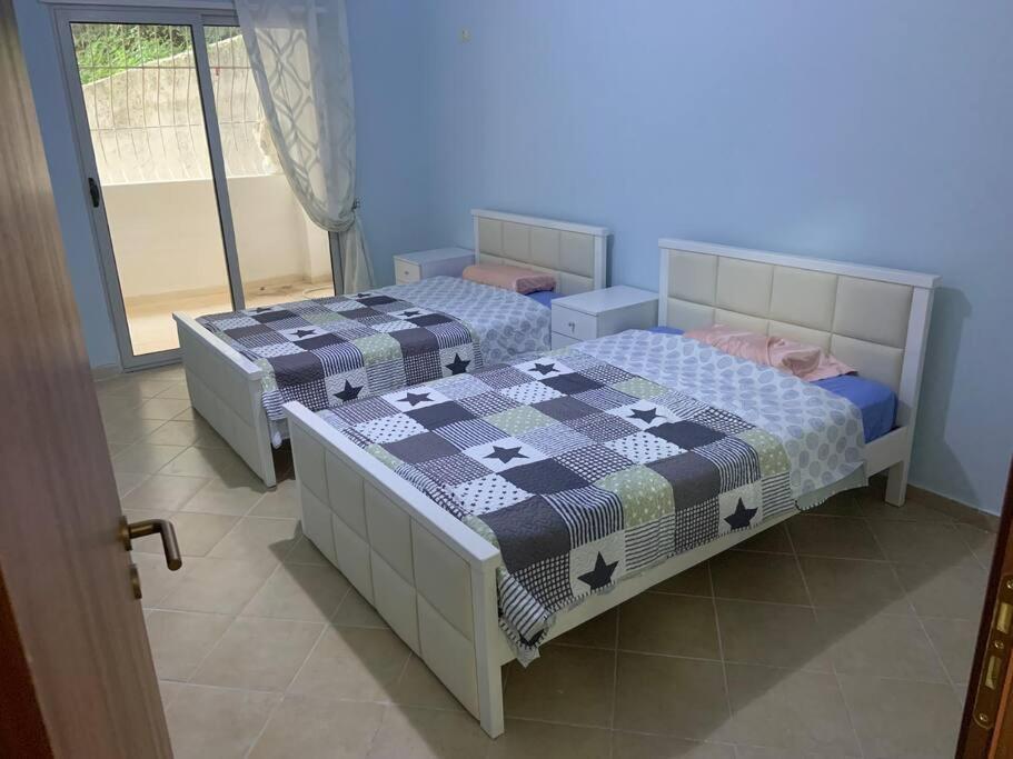 Nice Lungomare Beach Full Apartment in Vlora.