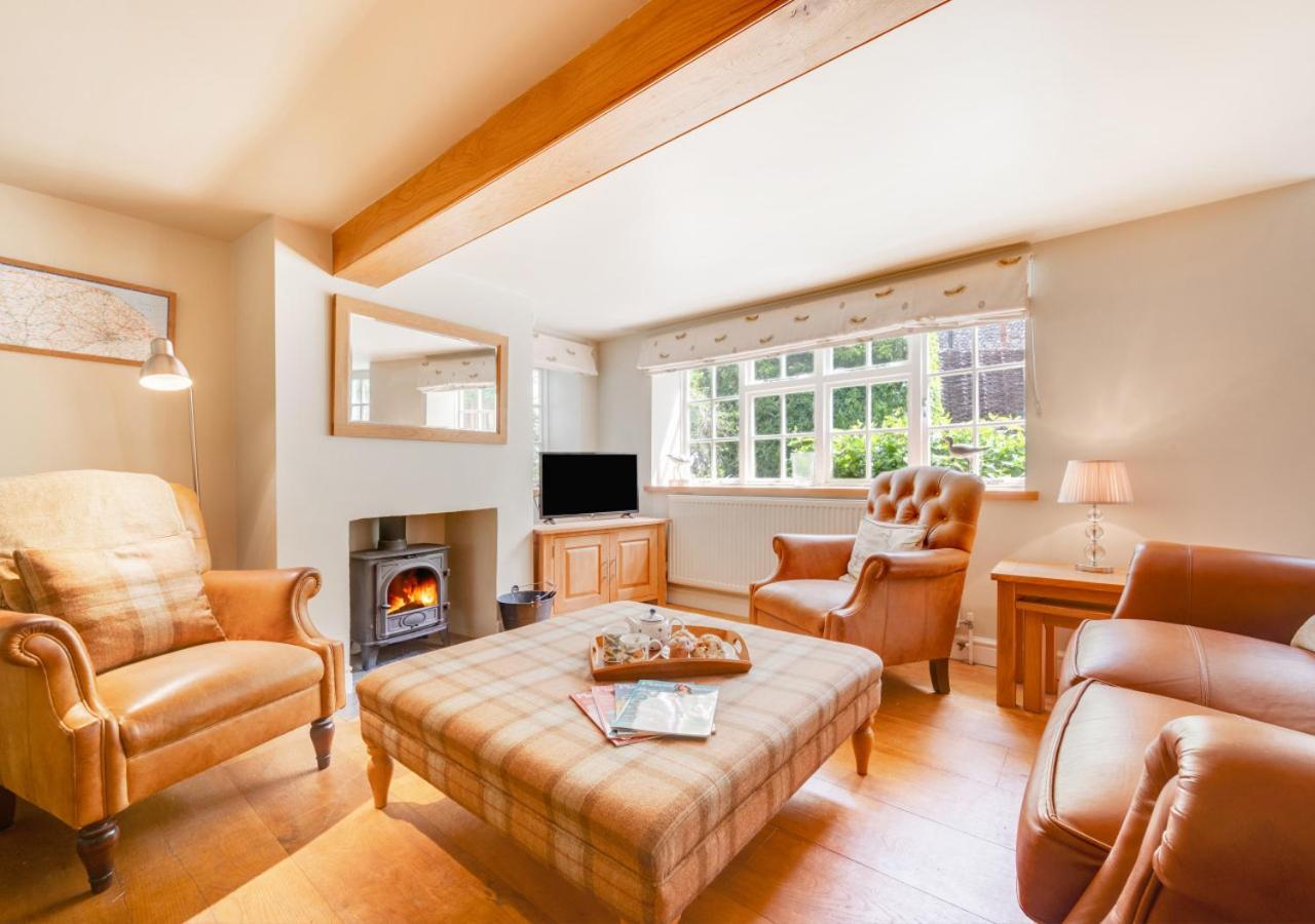 2 Bed in Blakeney oc-1977 view 4
