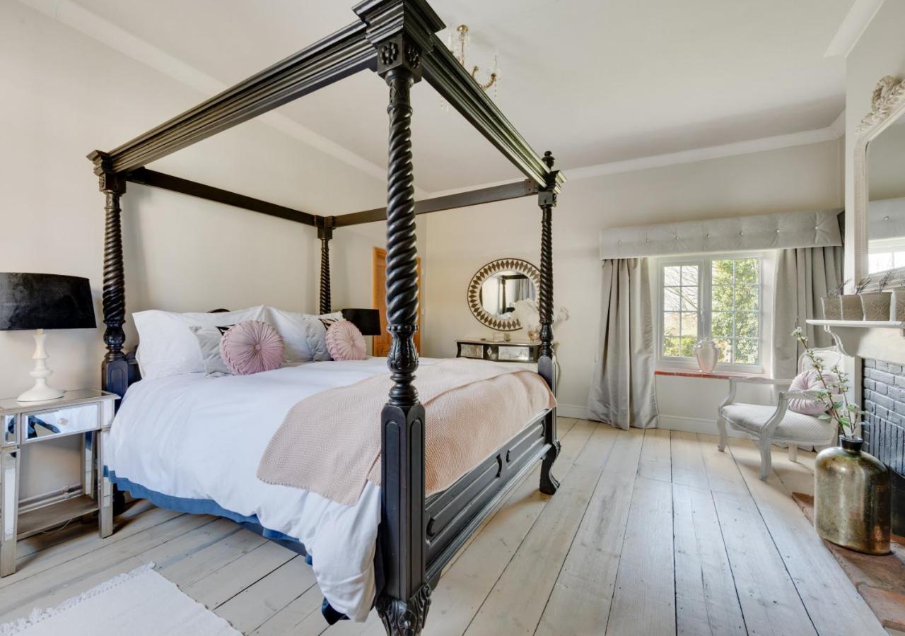 Phoenix Cottage