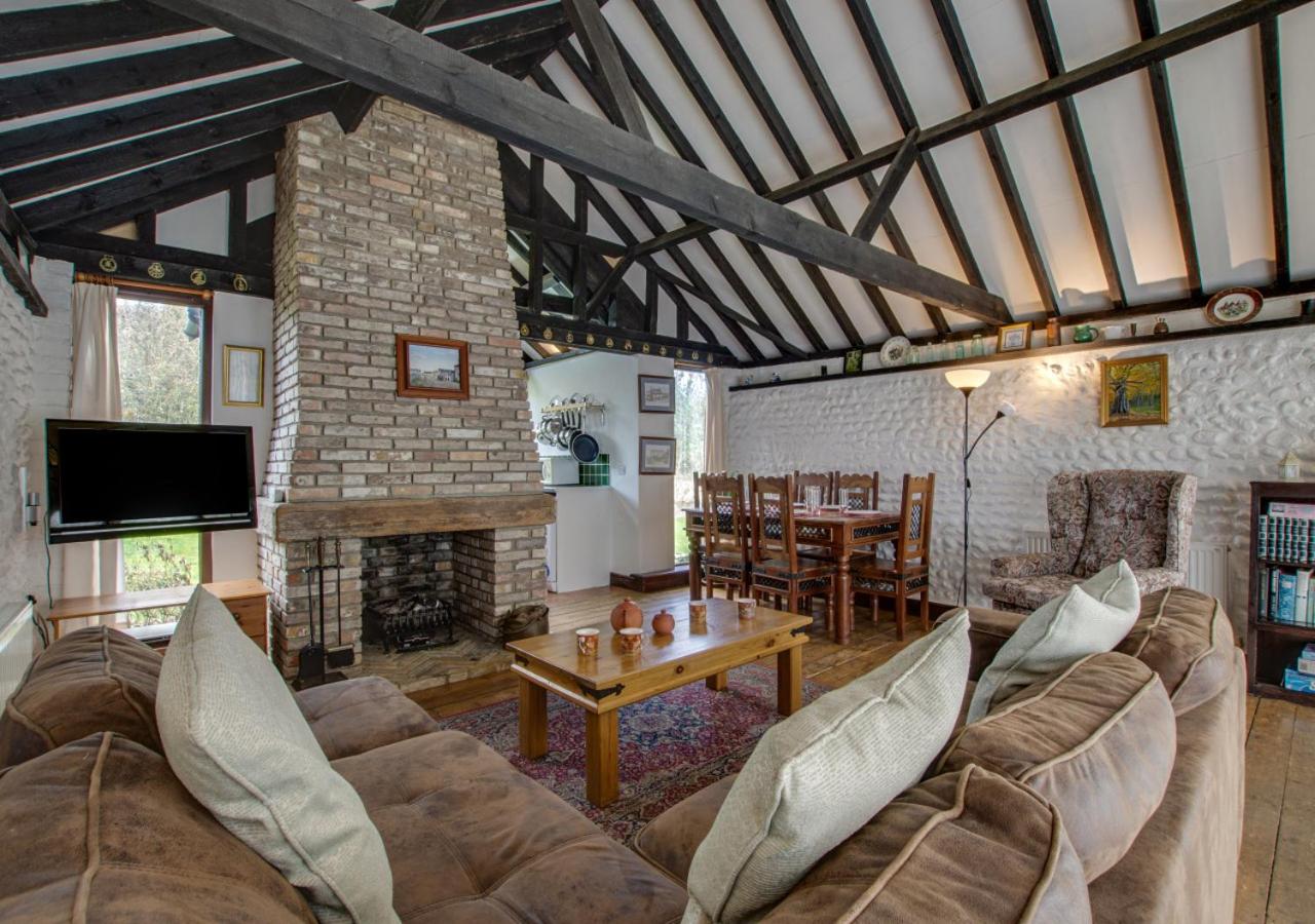 3 Bed in Bacton oc-711