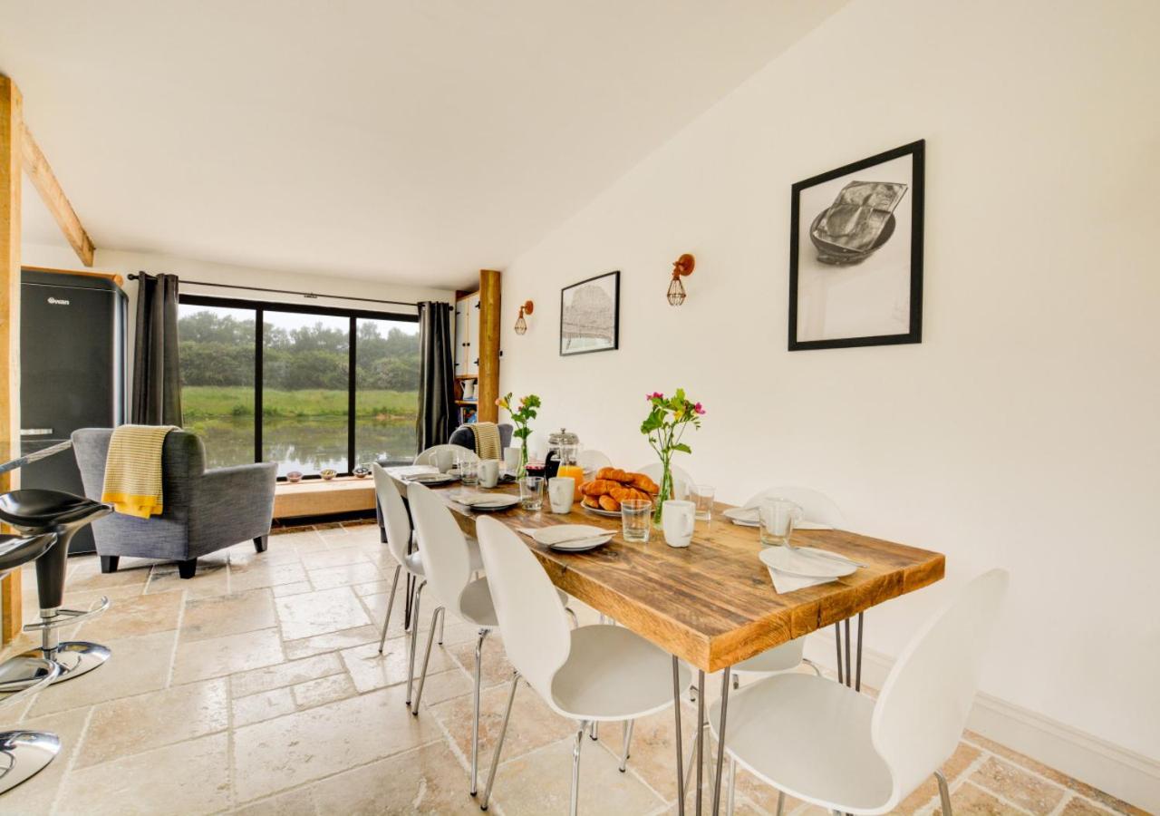 5 Bed in Briston oc-2005
