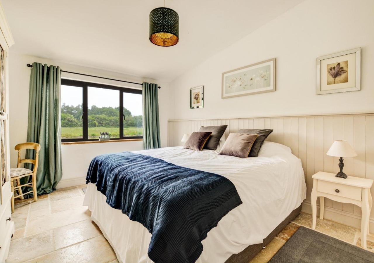 5 Bed in Briston oc-2005