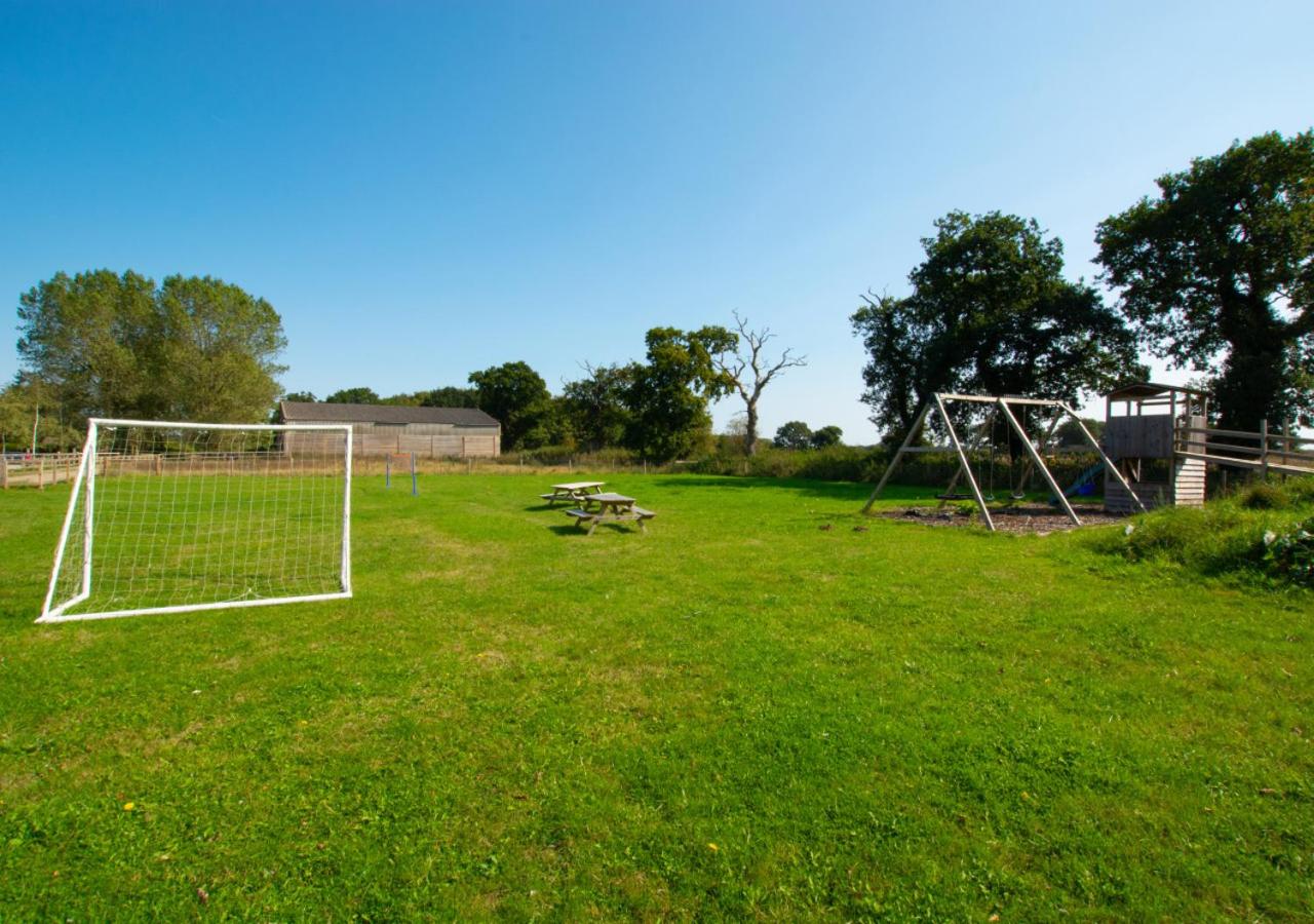 5 Bed in Briston oc-2005