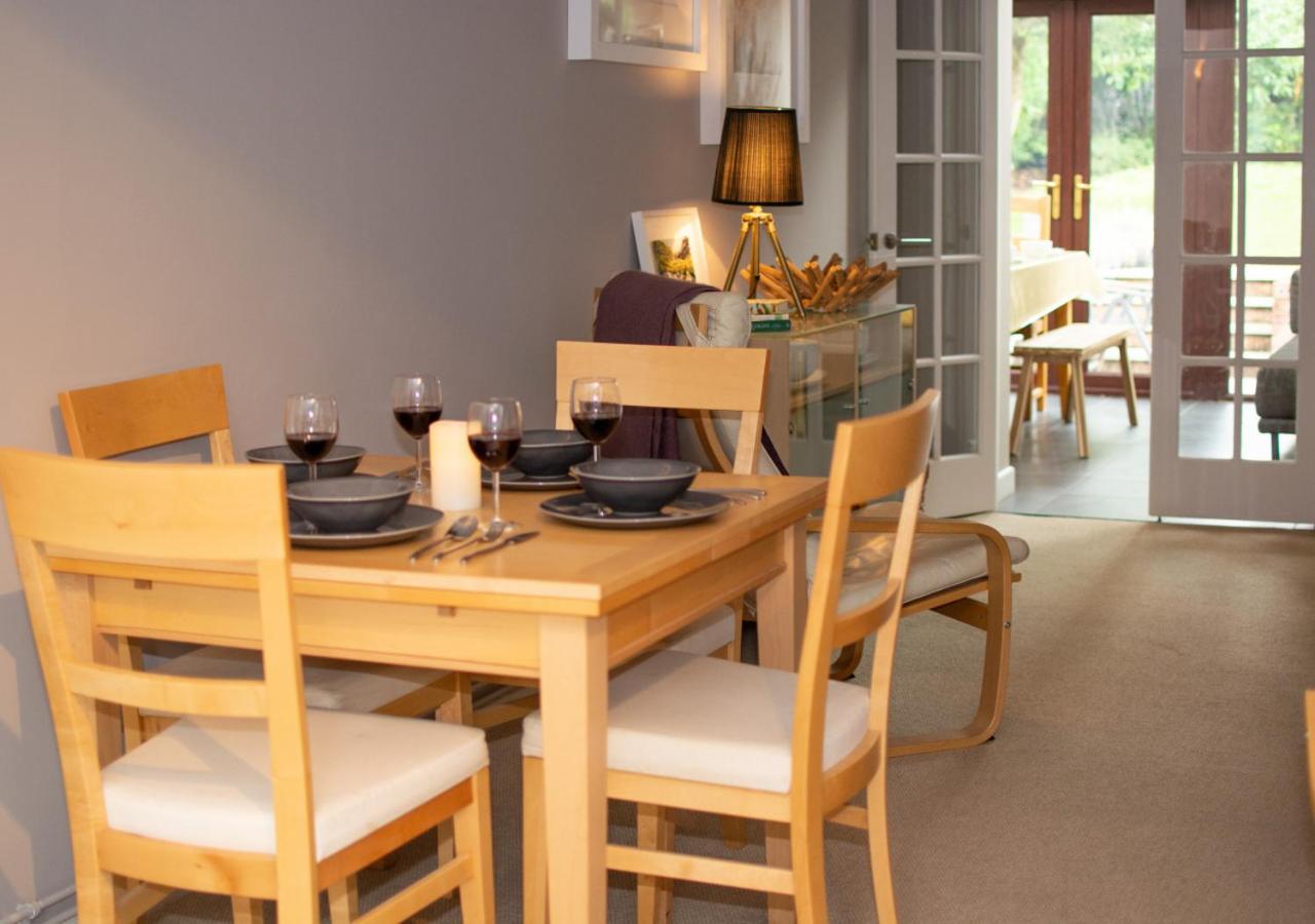 3 Bed in Salthouse oc-2002