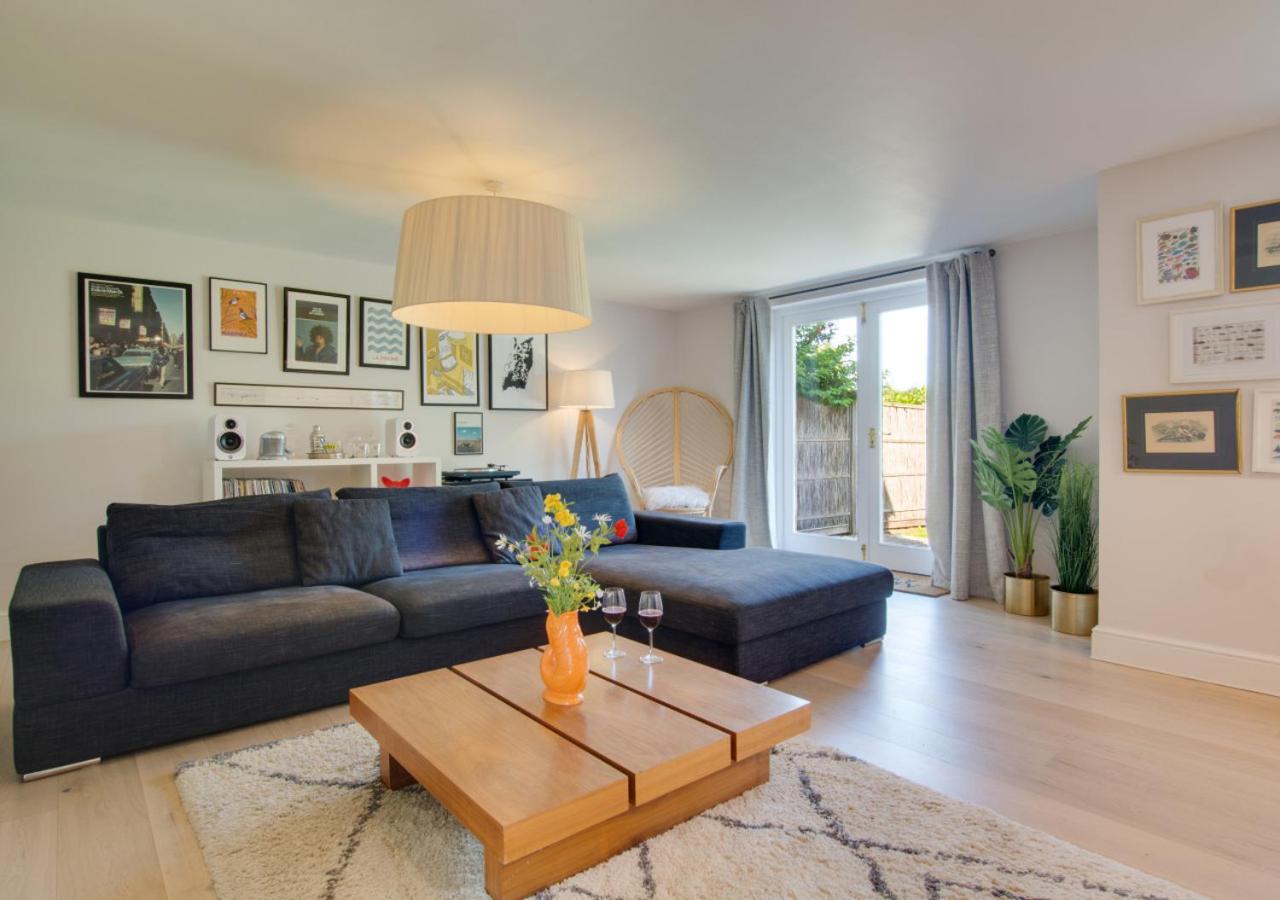 5 Bed in Southrepps oc-2211
