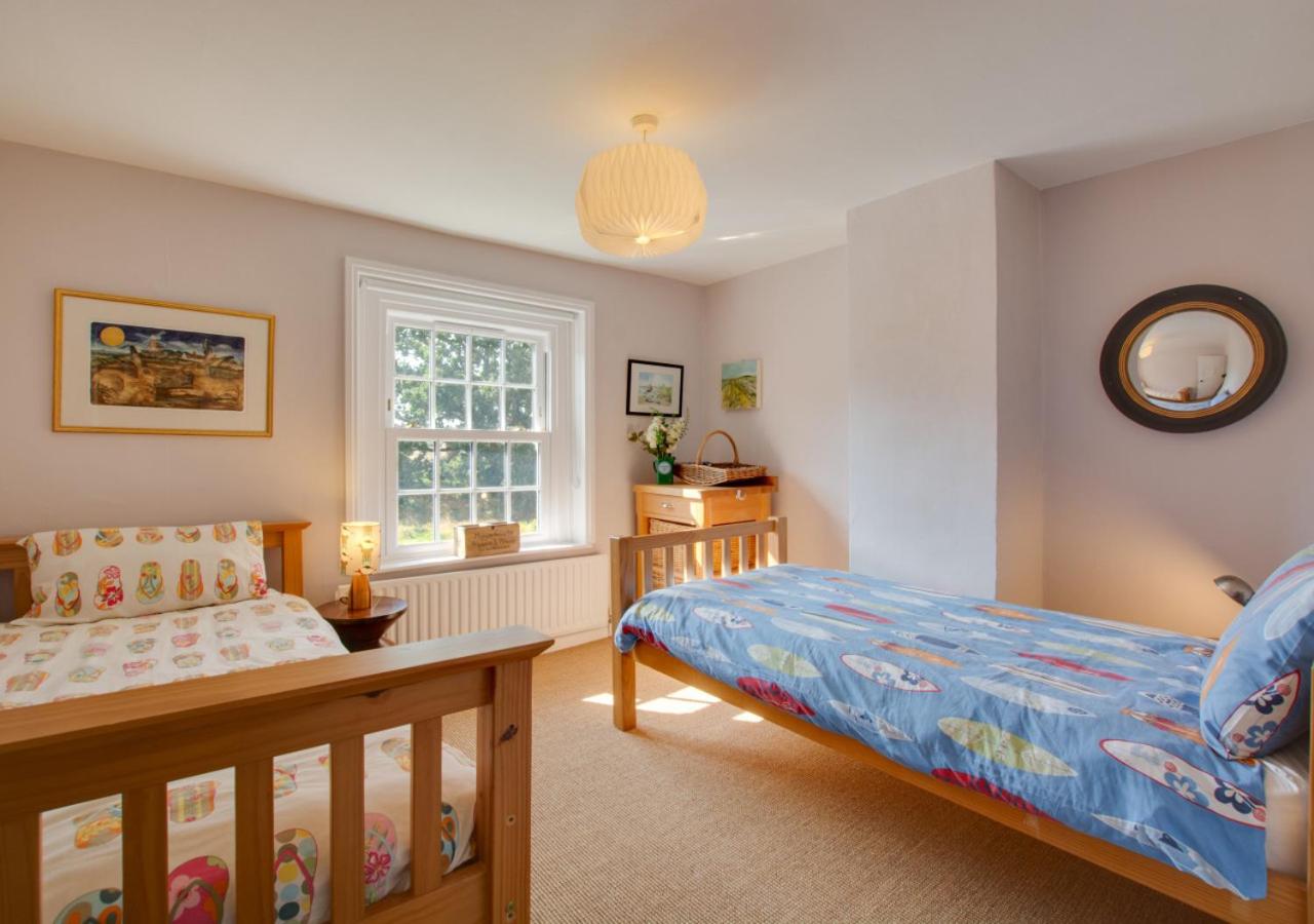 5 Bed in Southrepps oc-2211