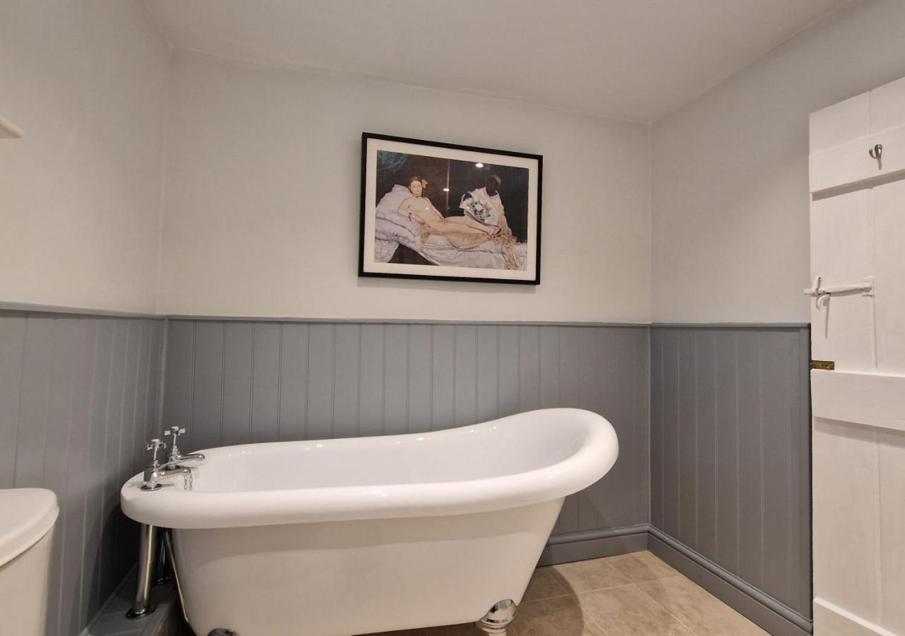 5 Bed in Southrepps oc-2211