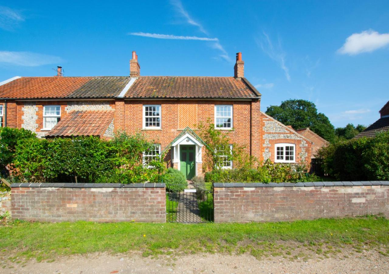 5 Bed in Southrepps oc-2211