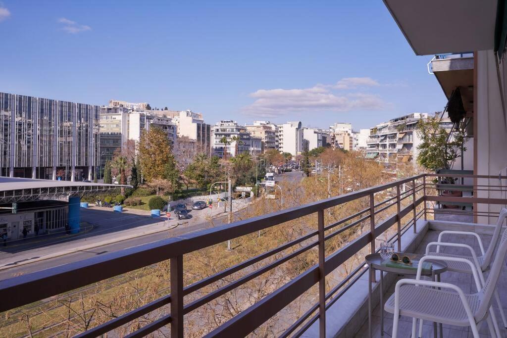 Fix 2bd apartment with Parthenon view
