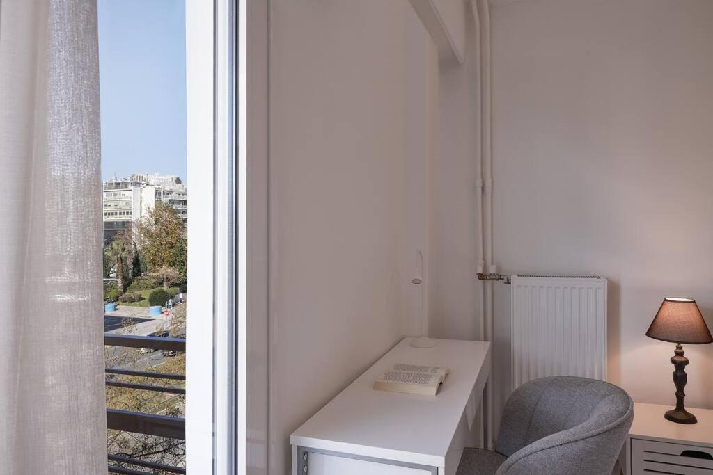 Fix 2bd apartment with Parthenon view