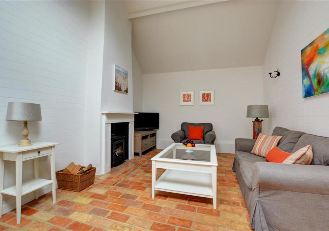 1 Bed in Langham oc-1733 view 5