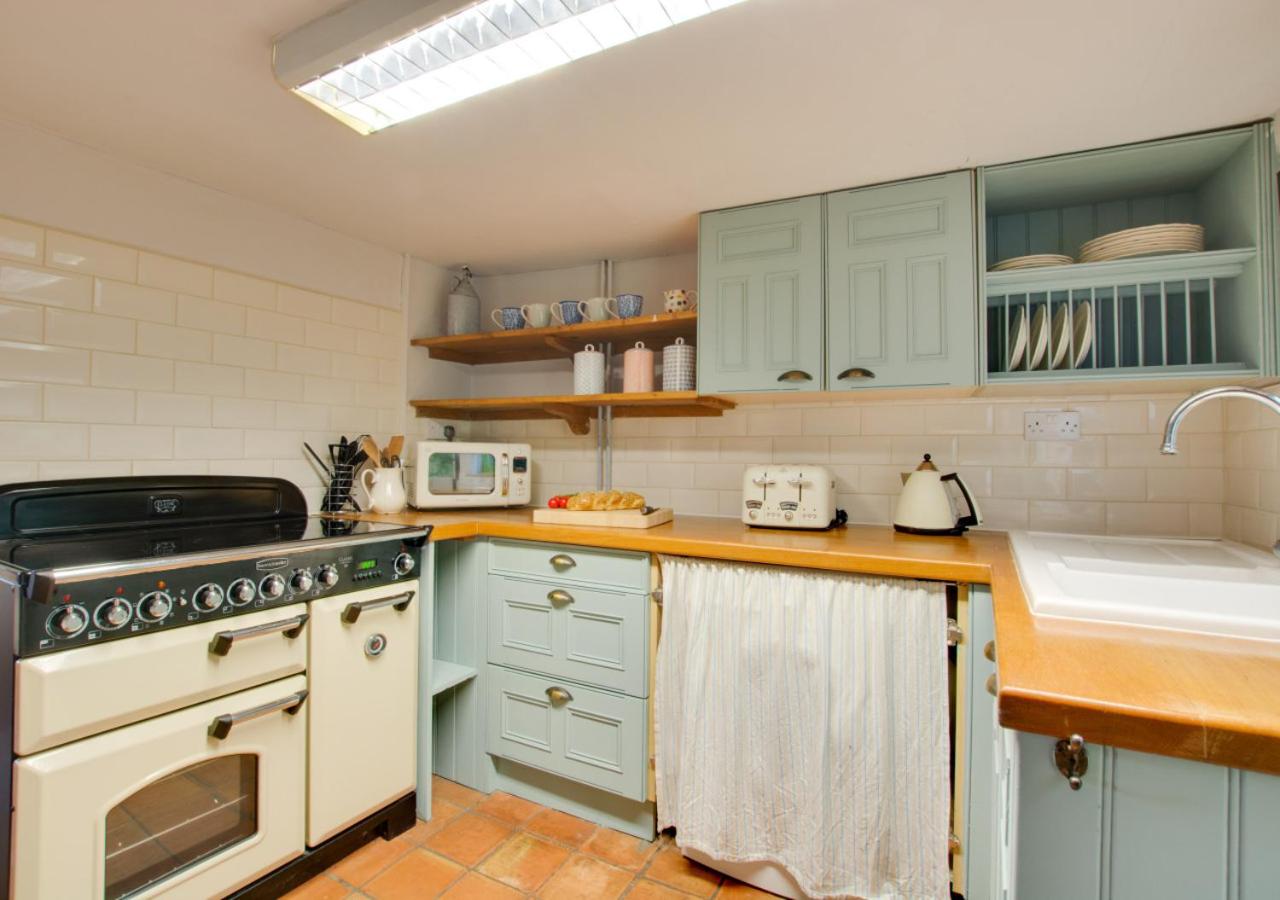 Sky Cottage view 3