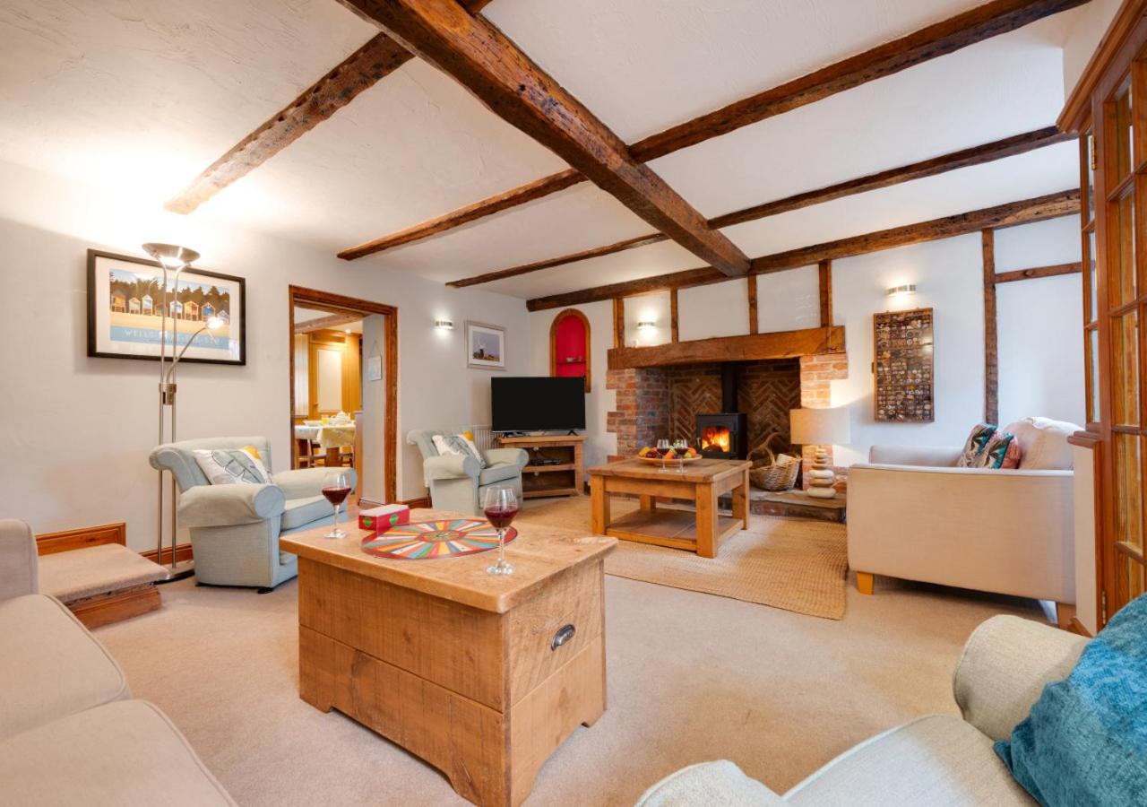 4 Bed in Wells-next-the-Sea oc-2045