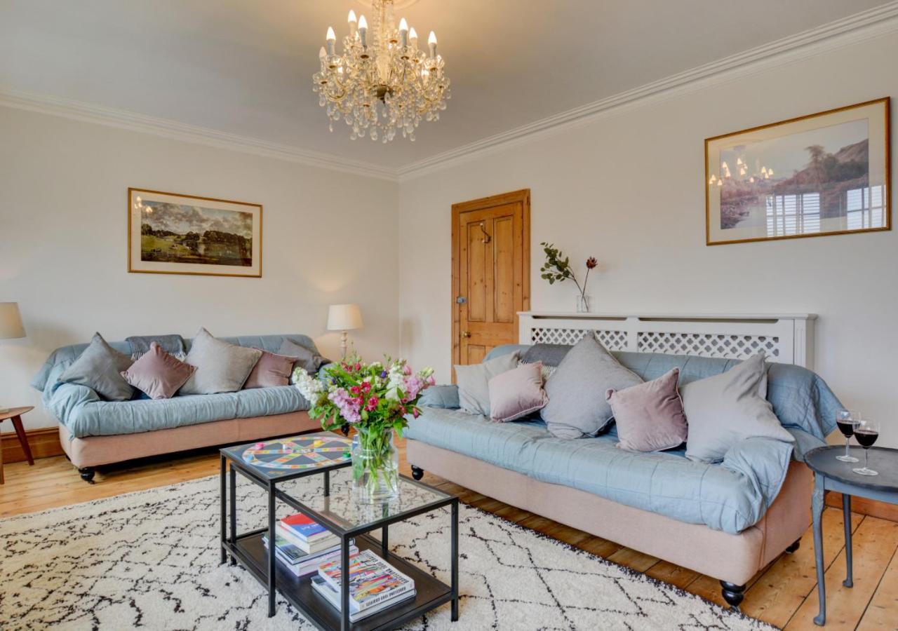 6 Bed in Cromer oc-1996