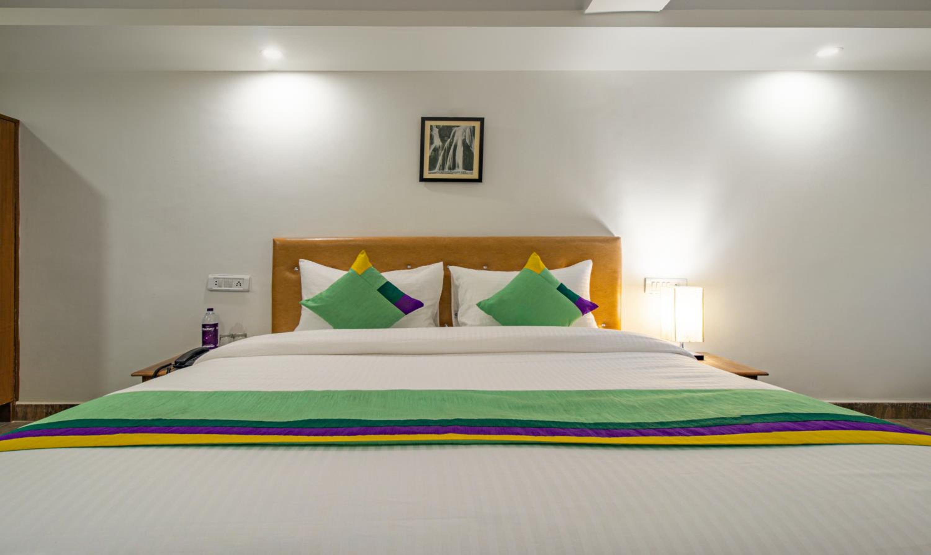 Mussoorie Vacations - Treebo Raj Mall Road - Property Image 12