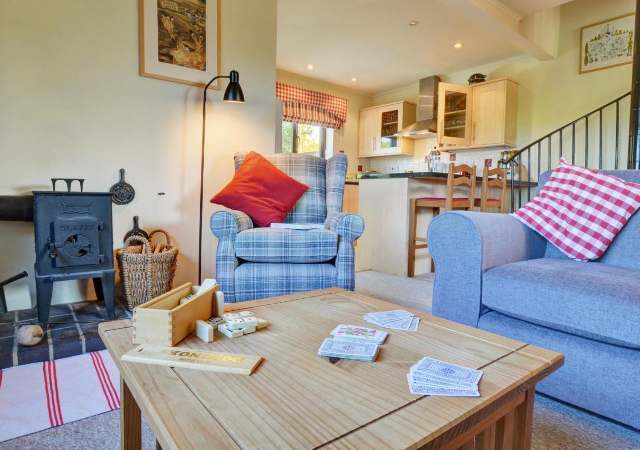 3 Bed in Salthouse oc-1753