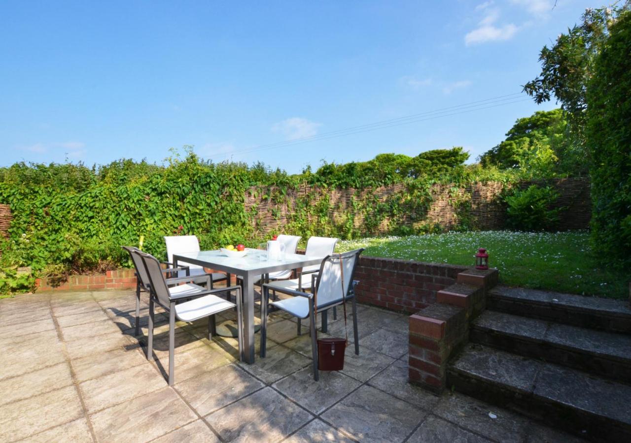 3 Bed in Salthouse oc-1753