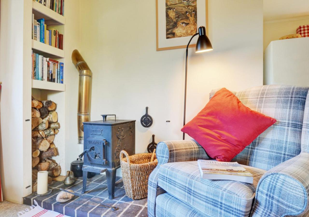 3 Bed in Salthouse oc-1753