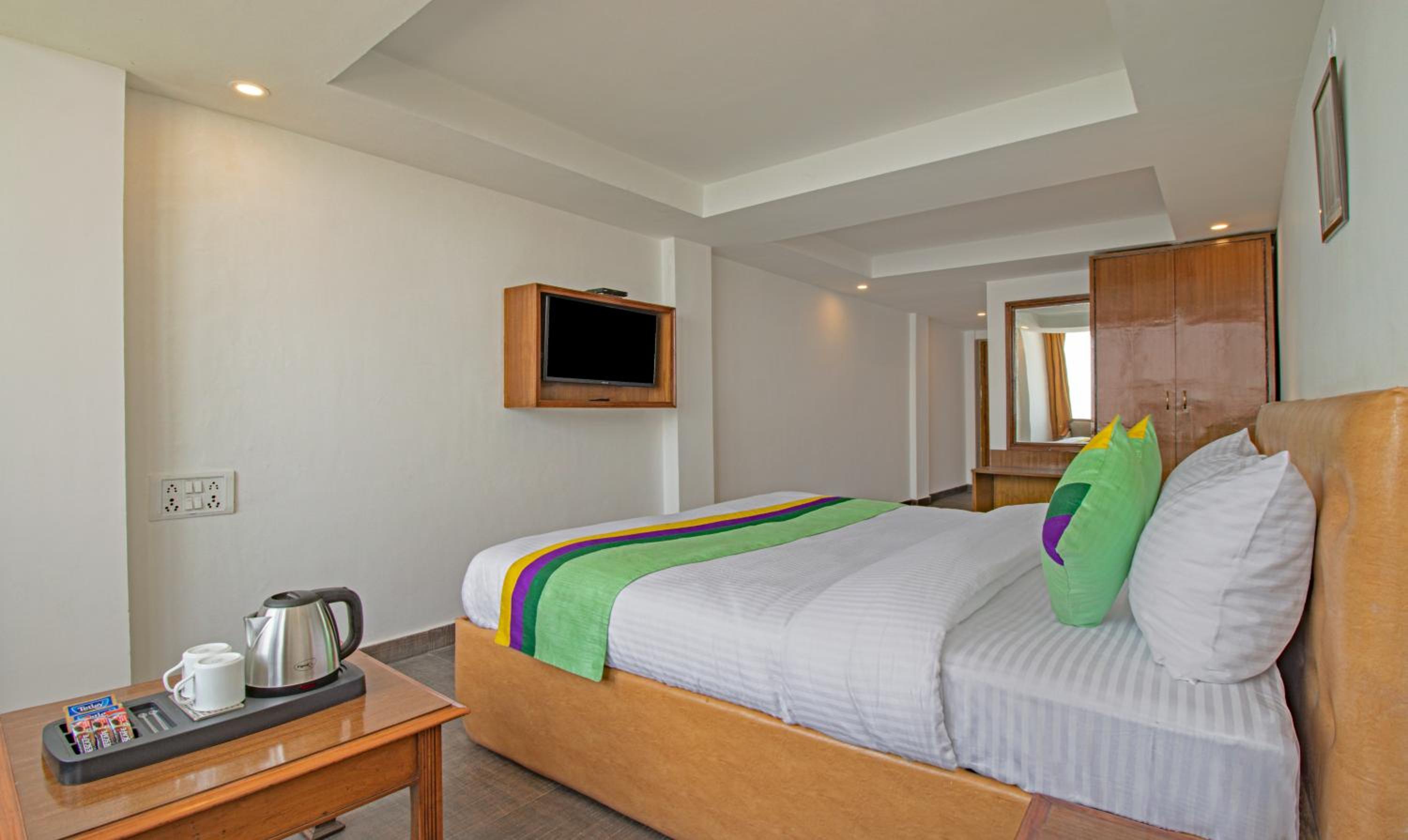 Mussoorie Vacations - Treebo Raj Mall Road - Property Image 2