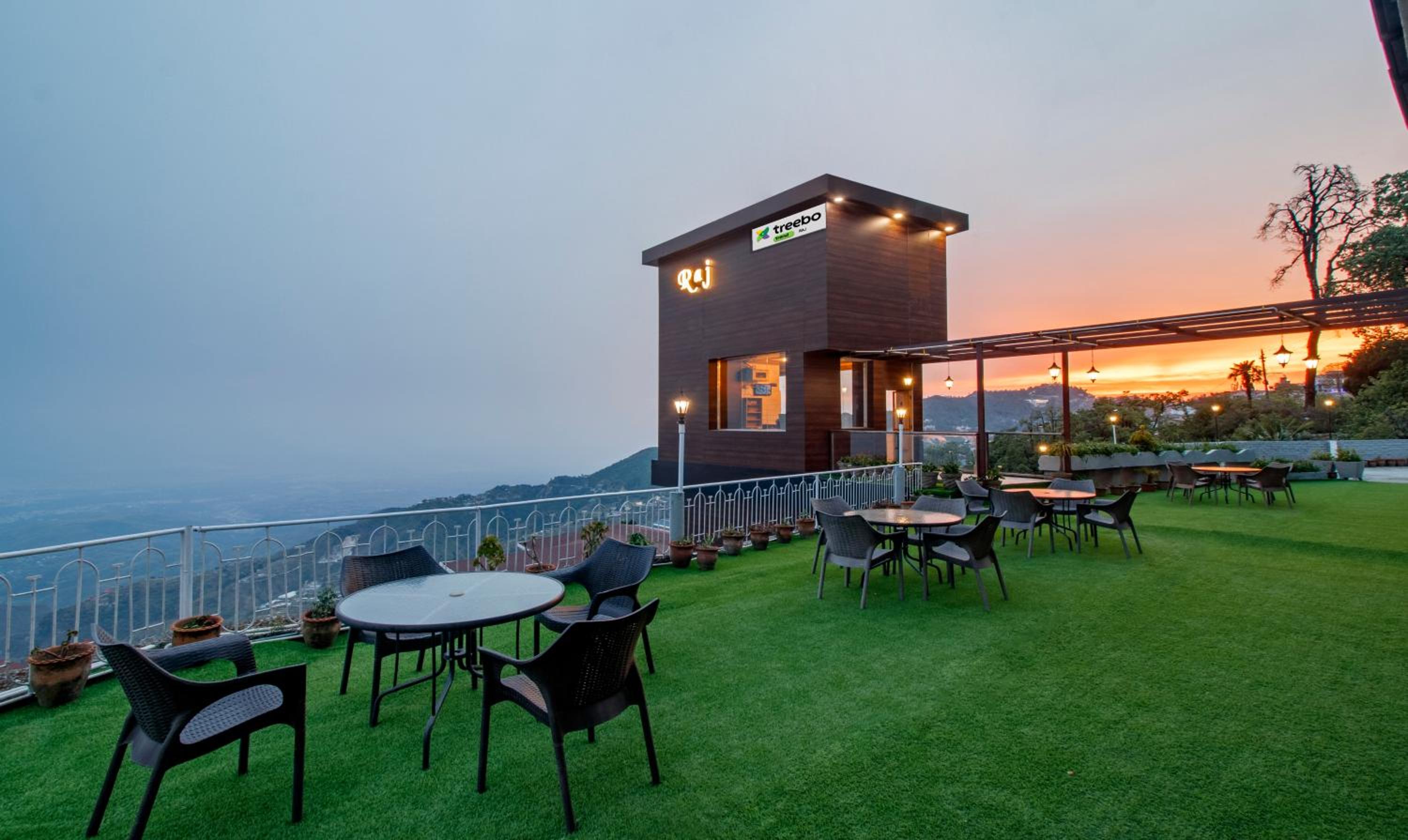 Mussoorie Vacations - Treebo Raj Mall Road - Property Image 1