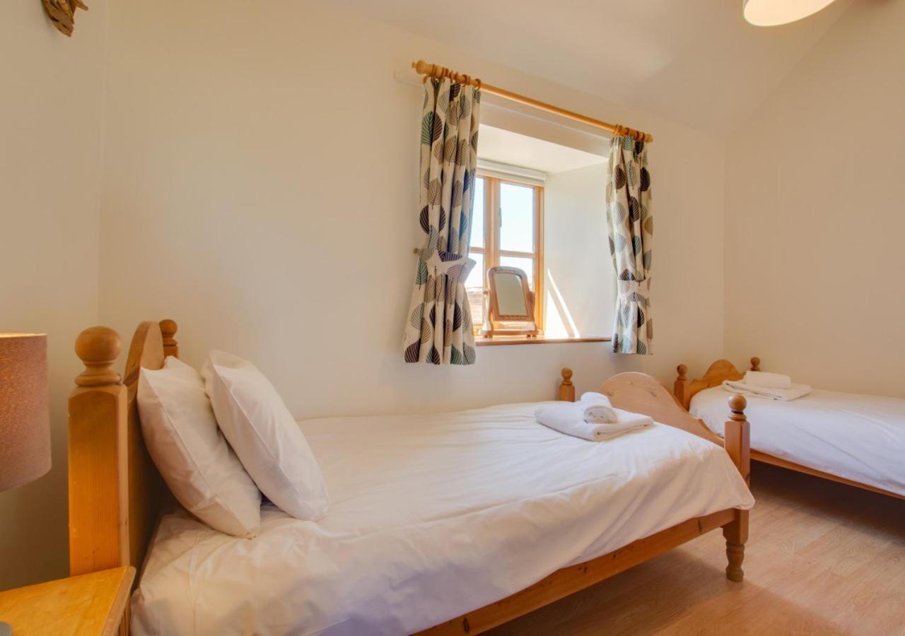 2 Bed in Roughton oc-1734