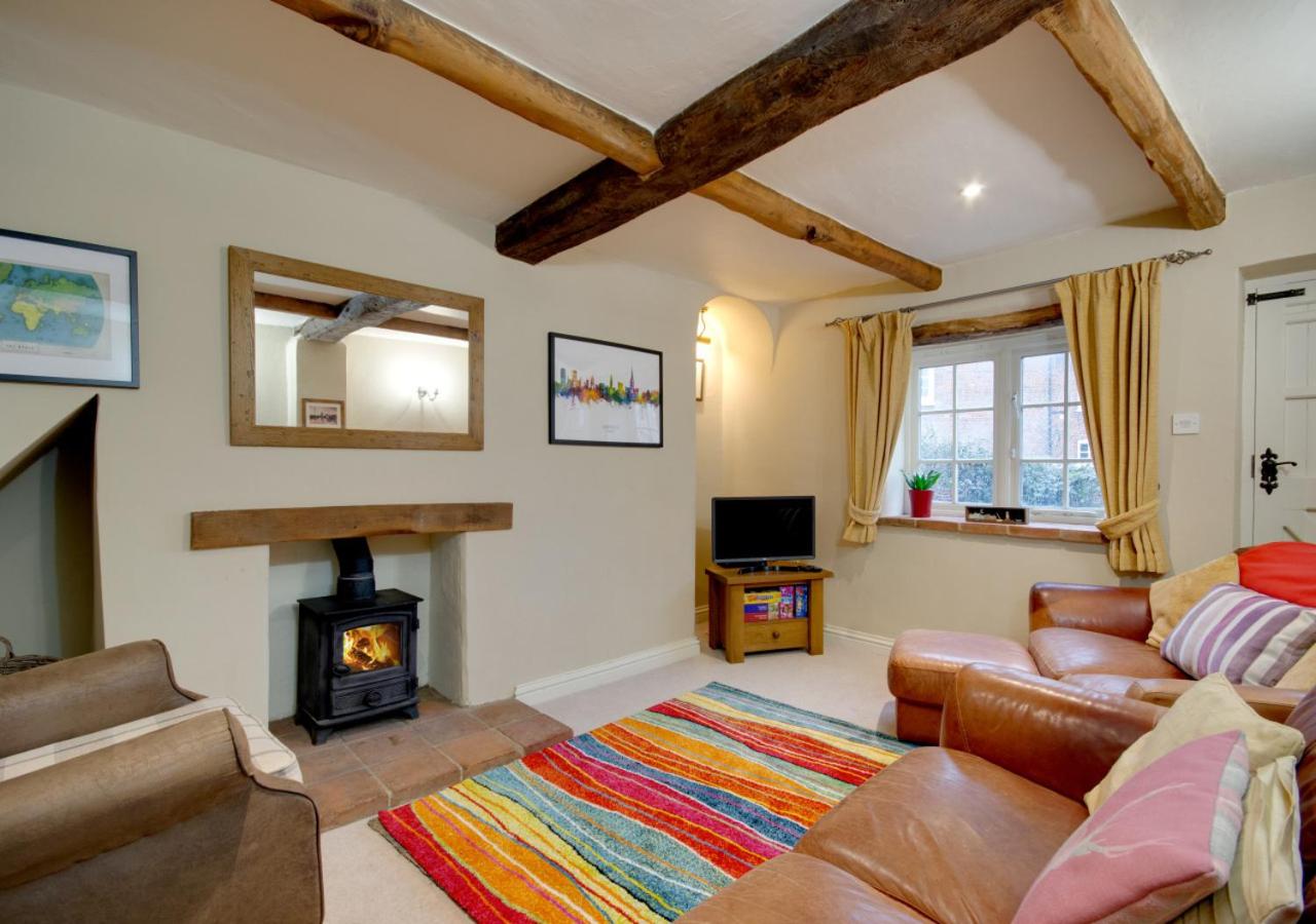3 Bed in Brinton oc-2061 view 3