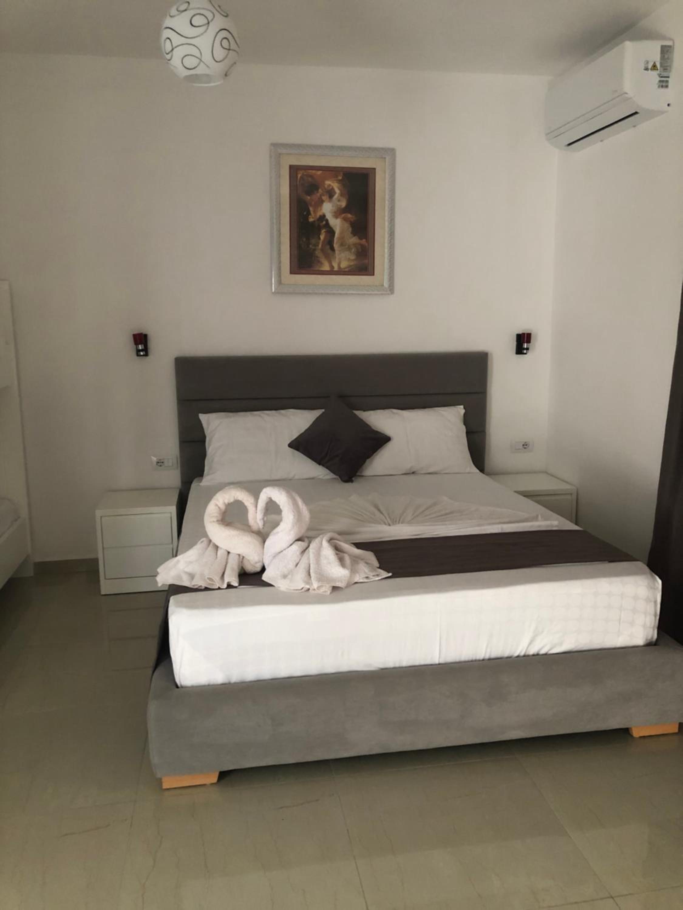 Vila Xhafa