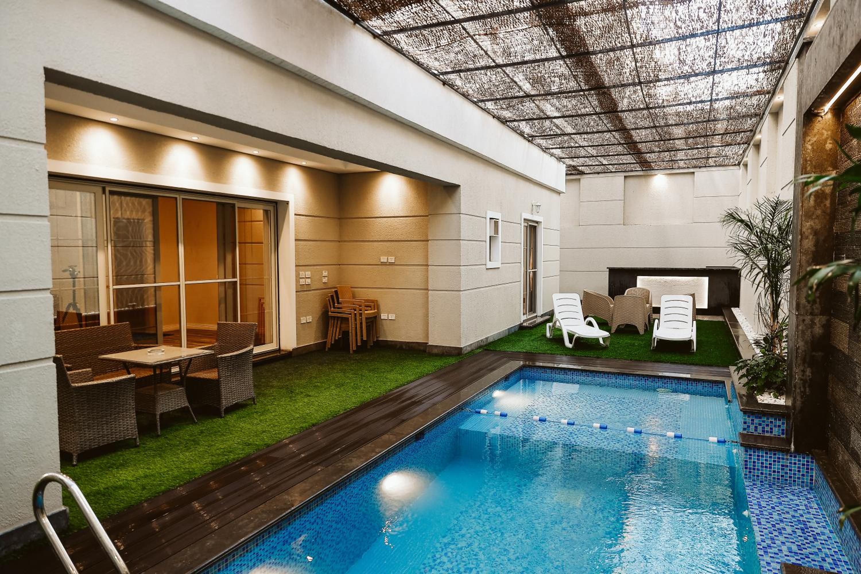 M Residence New Cairo - Families only