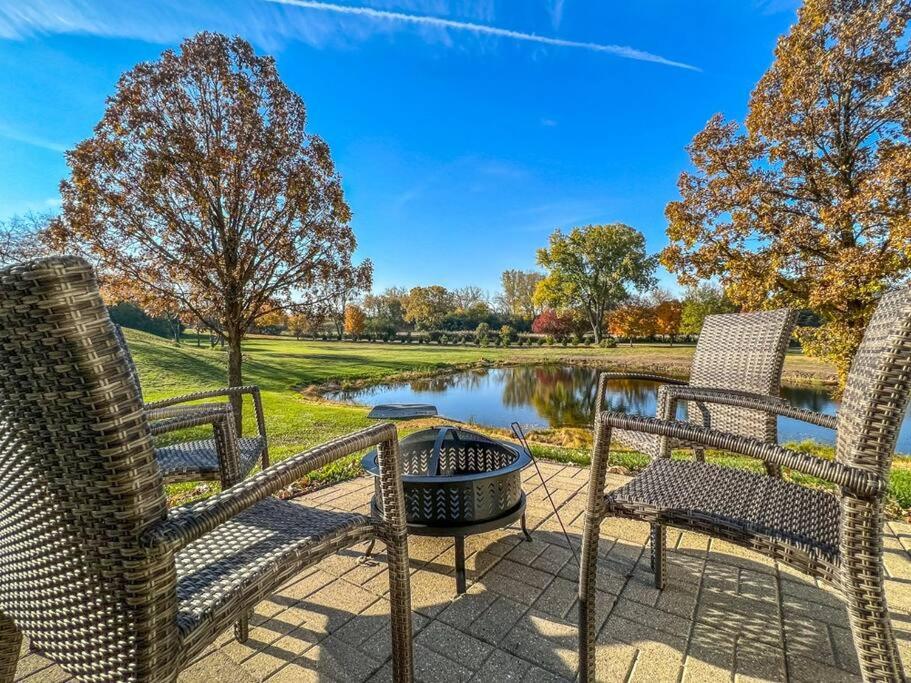 Charming Lake Geneva, Wisconsin 3BR/2Bath Home - Shagbark Waters