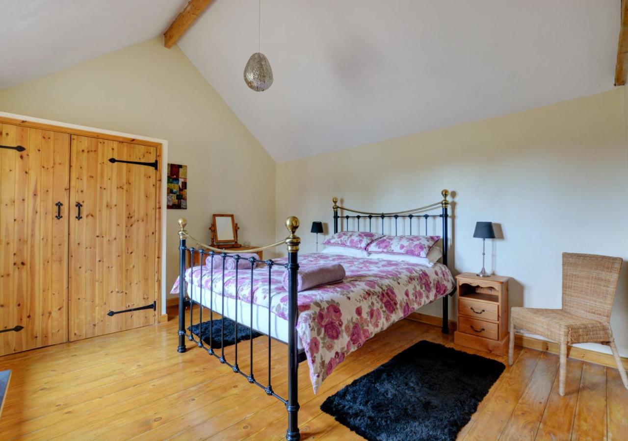 4 Bed in Thursford oc-1142
