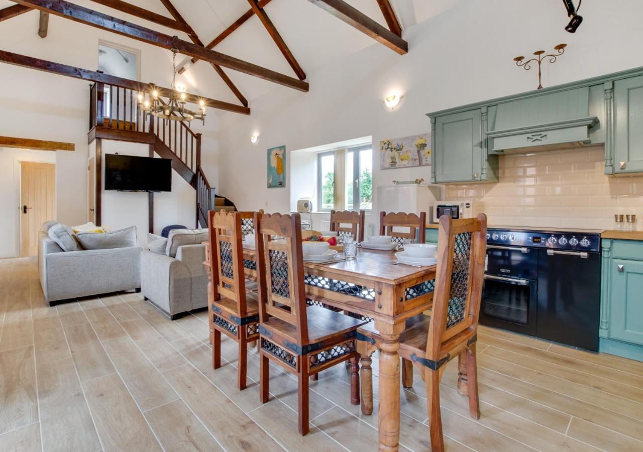 3 Bed in Shereford oc-2173 view 2