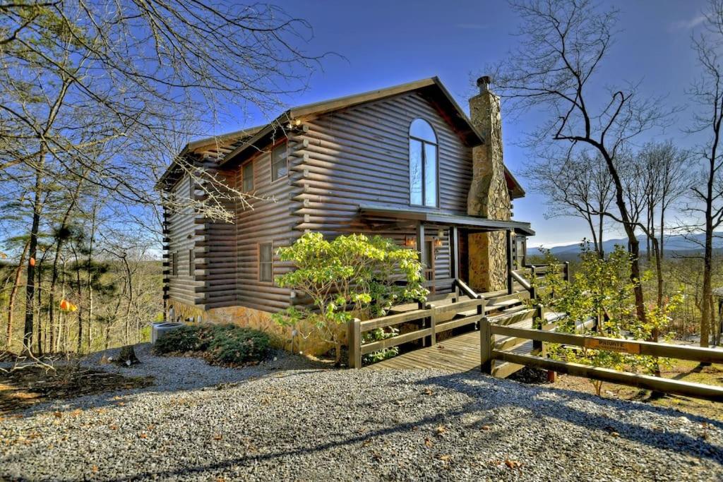 Whiskey Rocks Cabin w Mtn Views view 4