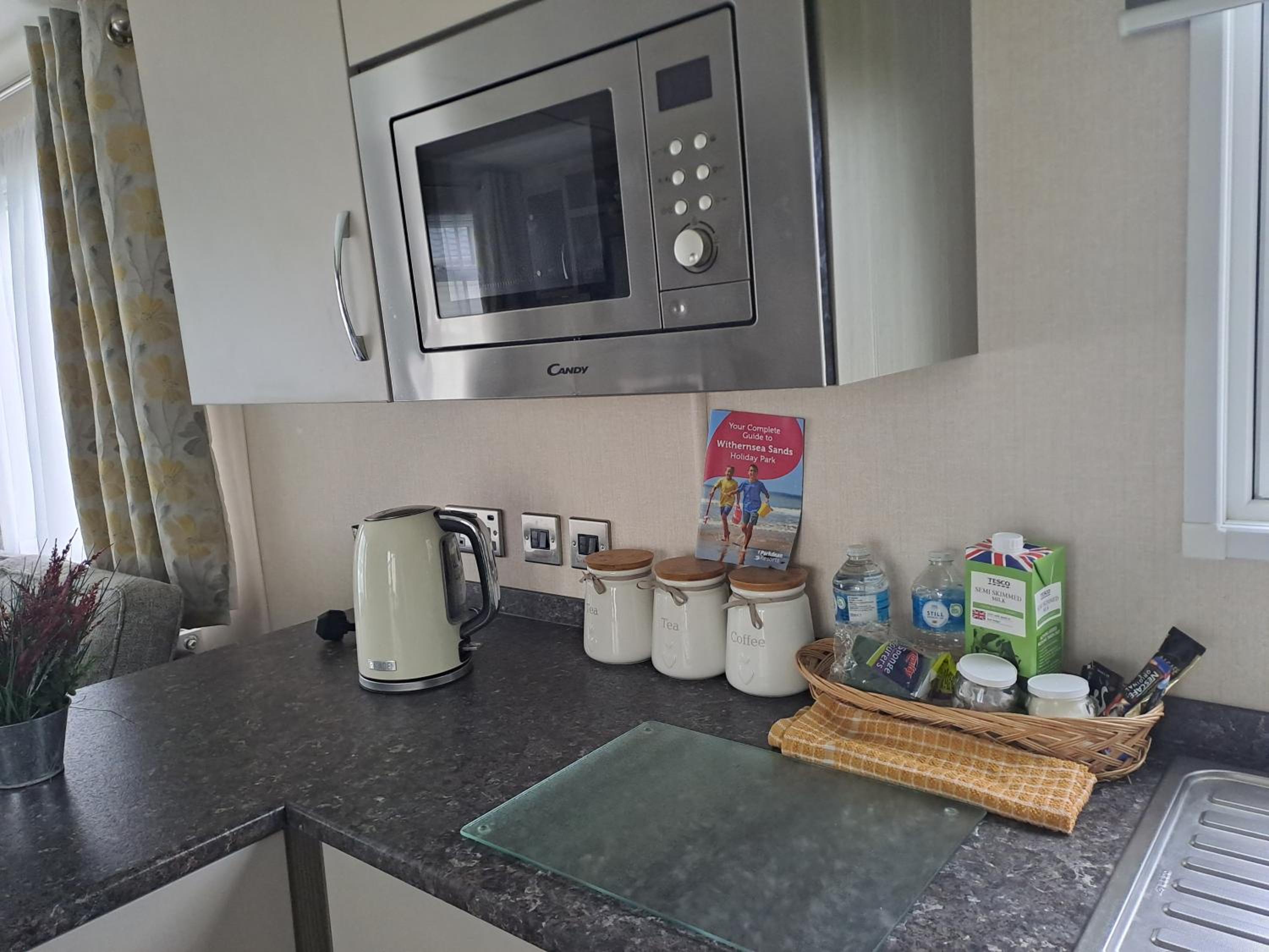 Withernsea luxury caravan hire