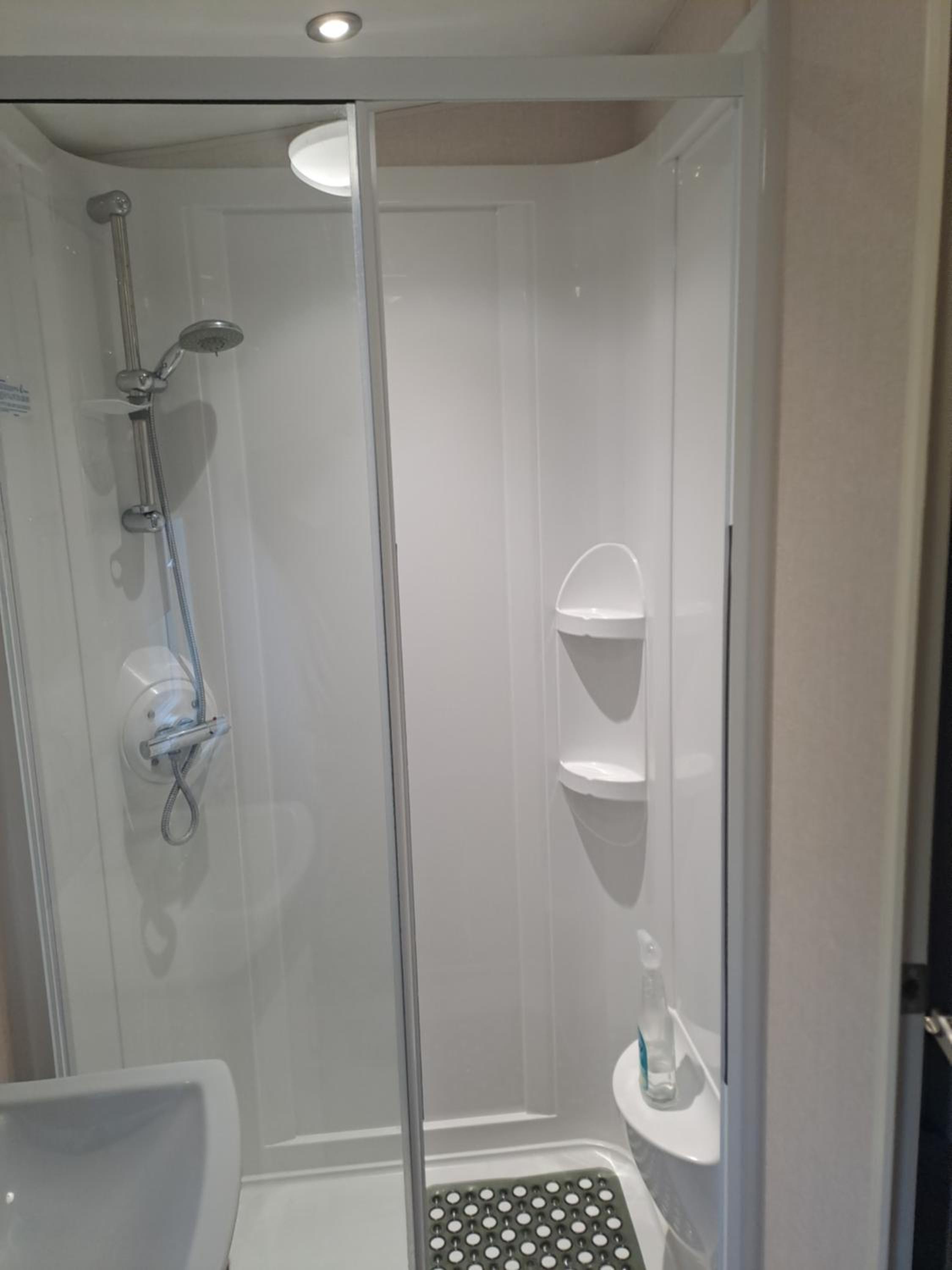 Withernsea luxury caravan hire