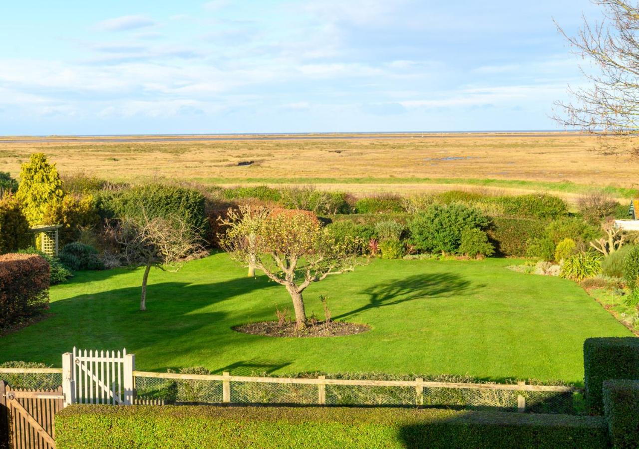 4 Bed in Blakeney oc-2070