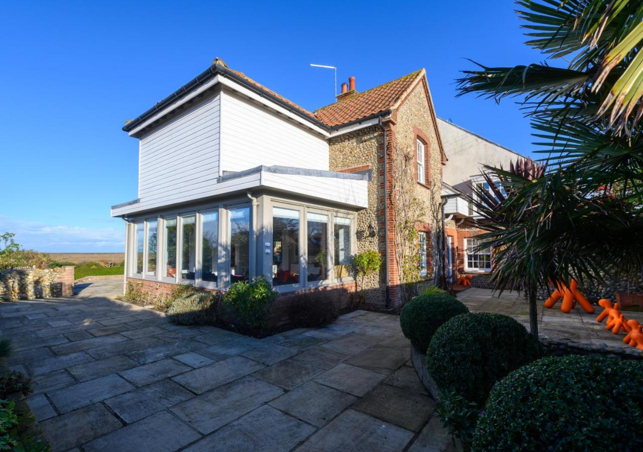 4 Bed in Blakeney oc-2070
