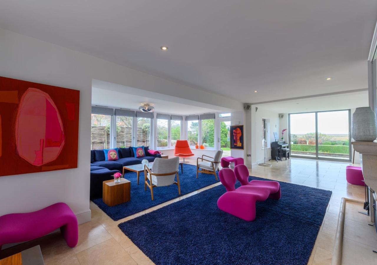 4 Bed in Blakeney oc-2070