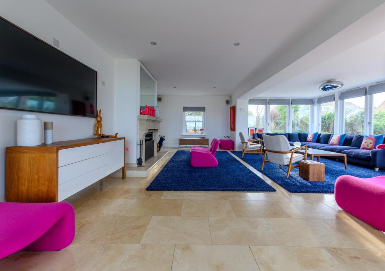 4 Bed in Blakeney oc-2070