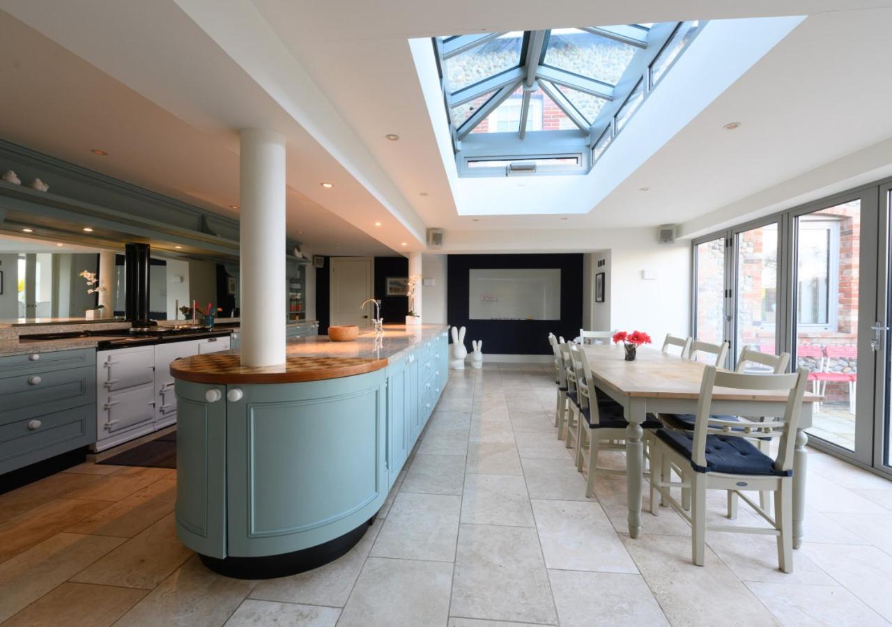4 Bed in Blakeney oc-2070