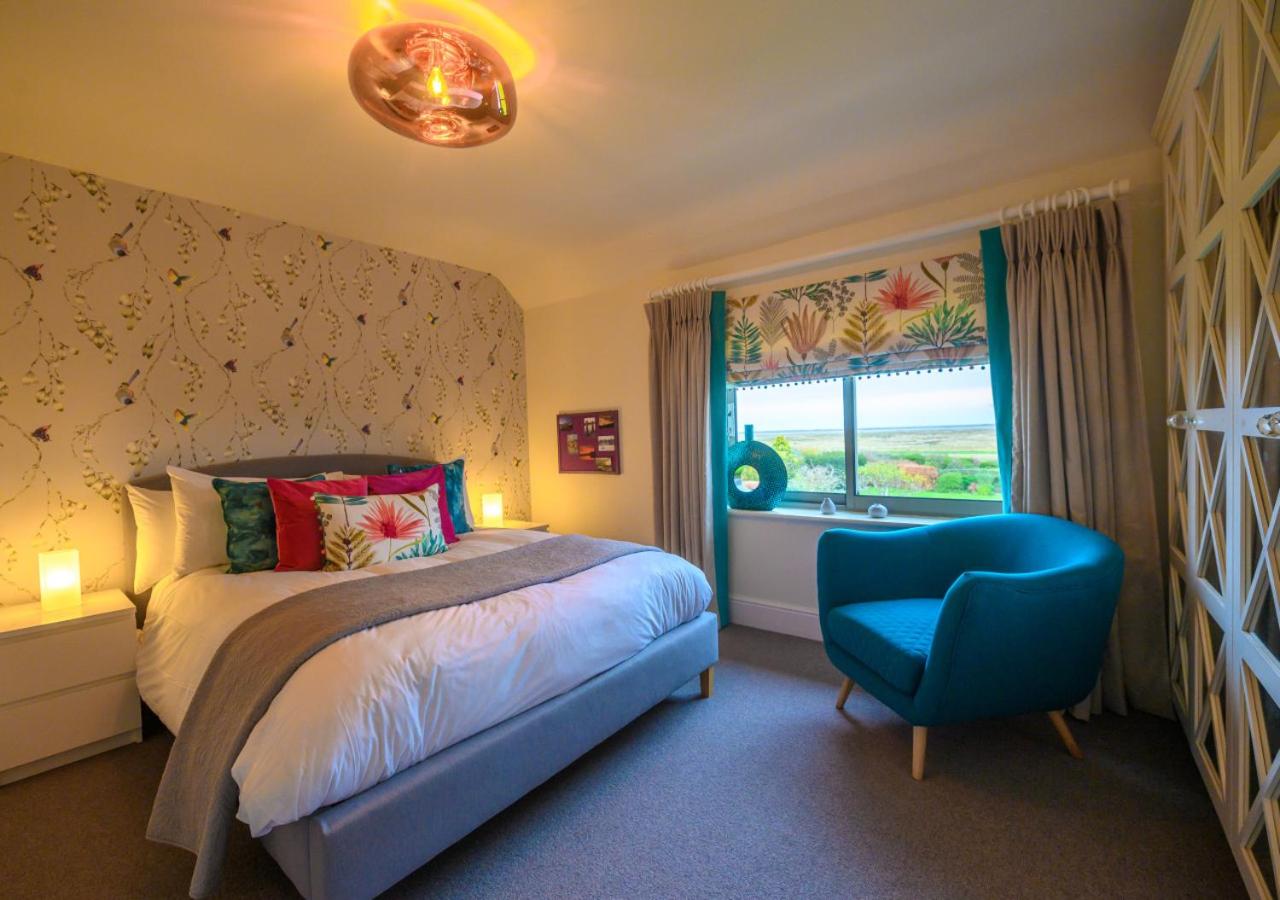 4 Bed in Blakeney oc-2070