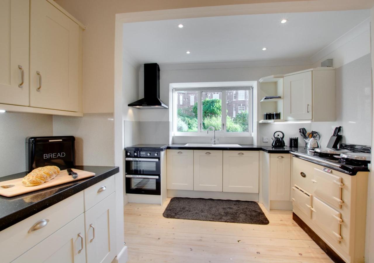 4 Bed in Cromer oc-2069