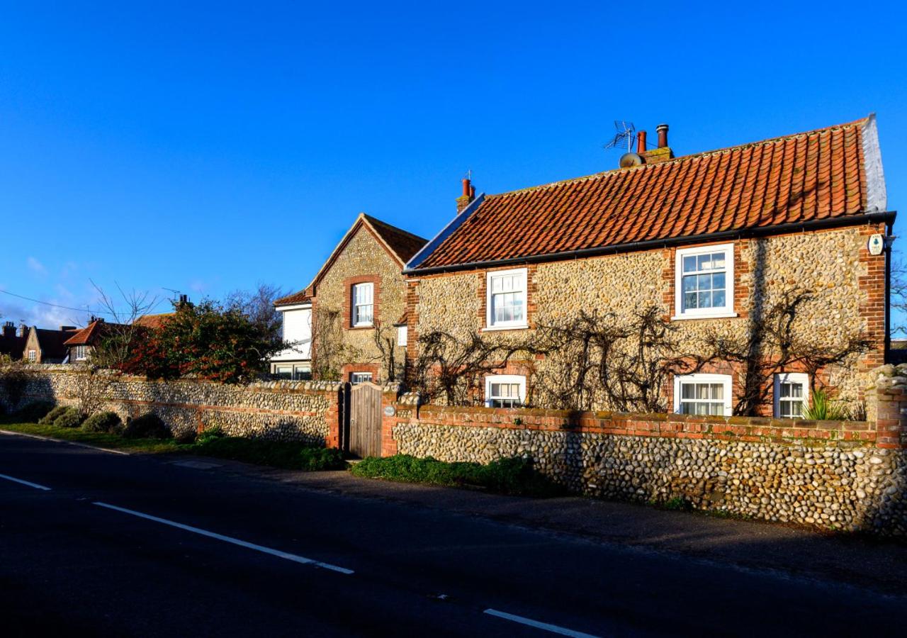 4 Bed in Blakeney oc-2070