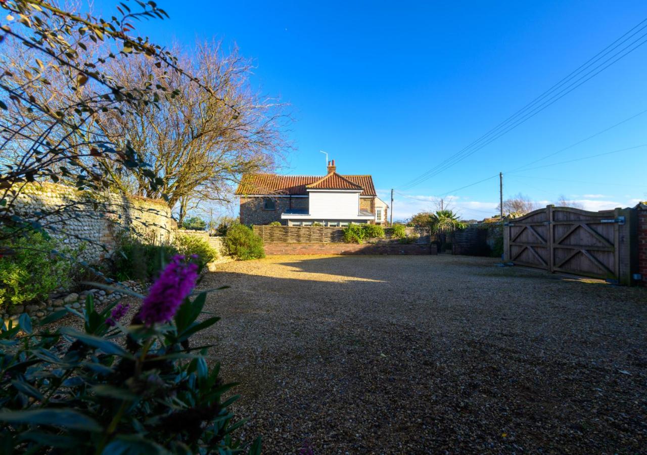 4 Bed in Blakeney oc-2070