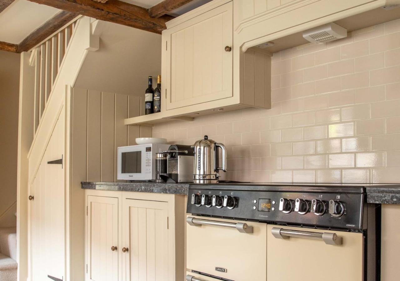 5 Bed in Wighton oc-2179