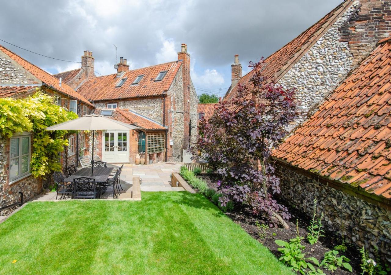 5 Bed in Wighton oc-2179