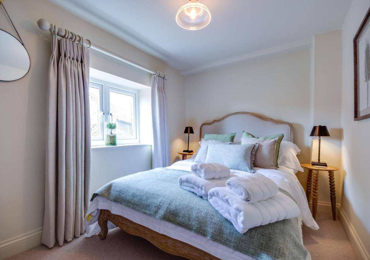 5 Bed in Wighton oc-2179