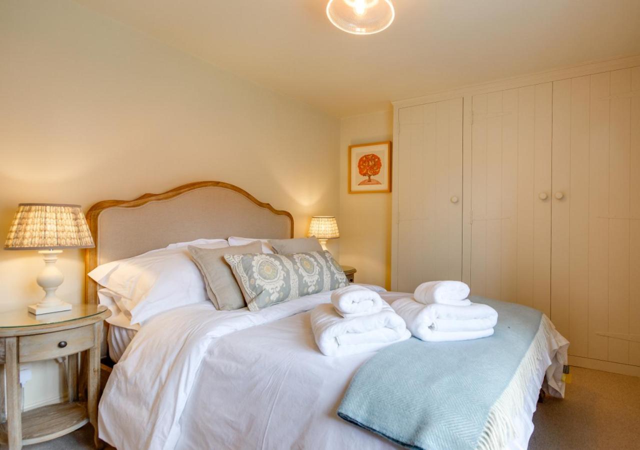 5 Bed in Wighton oc-2179