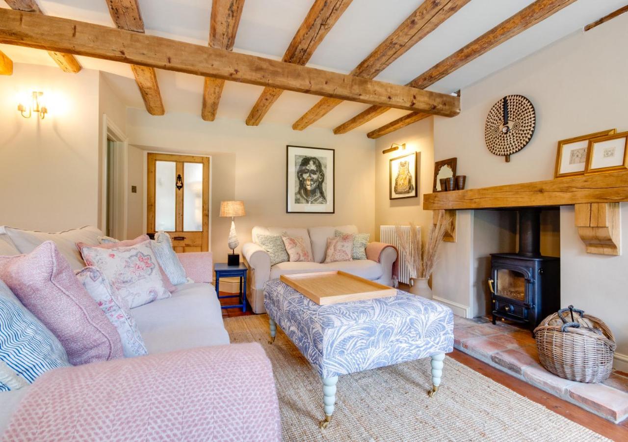 5 Bed in Wighton oc-2179