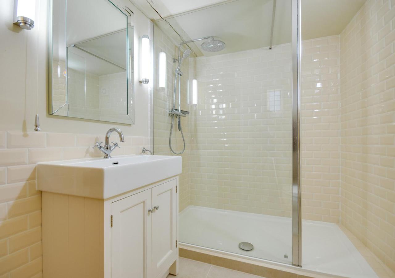 5 Bed in Wighton oc-2179